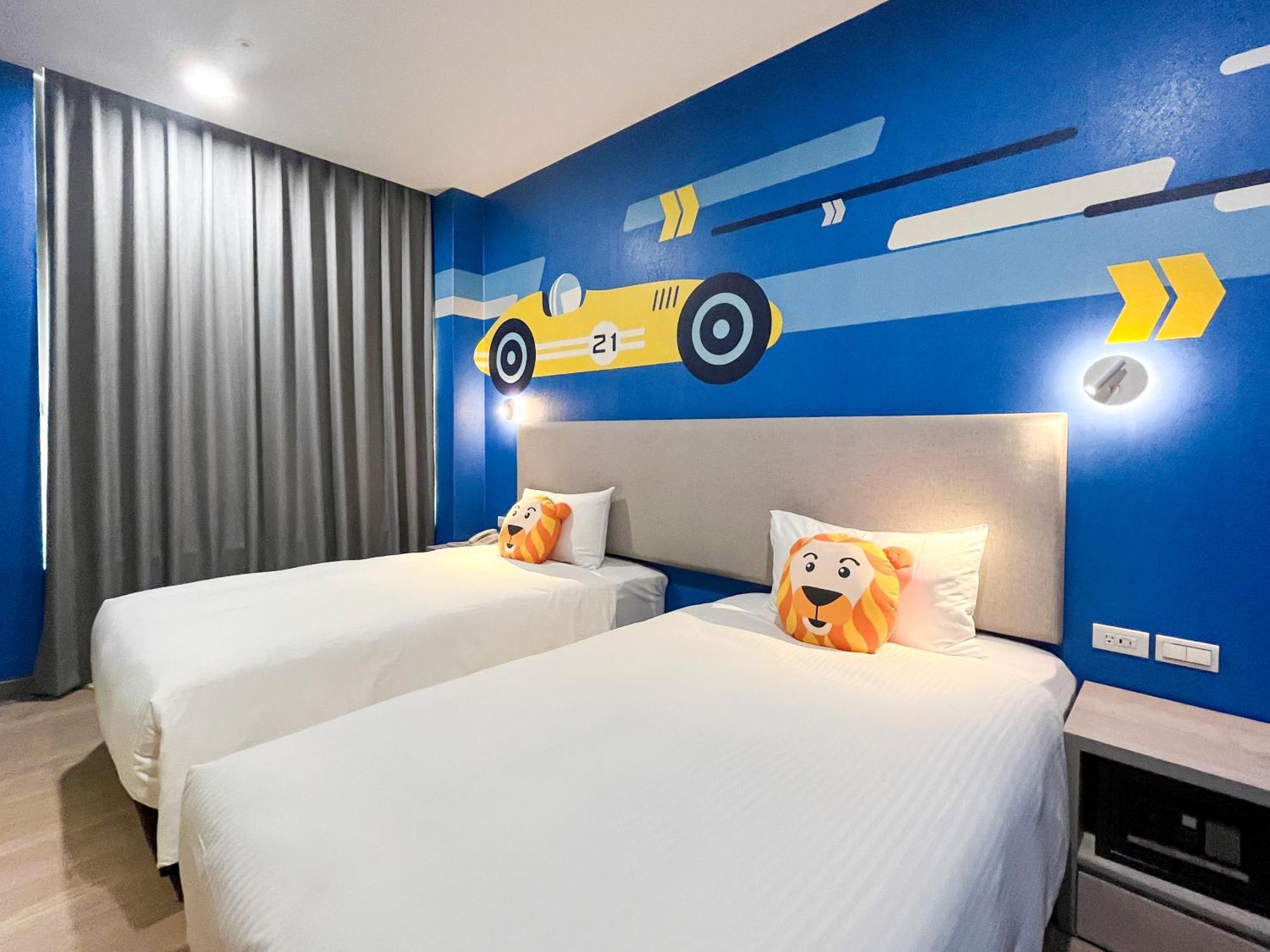 Holiday Garden Hotel Skm Park Гаосюн Экстерьер фото