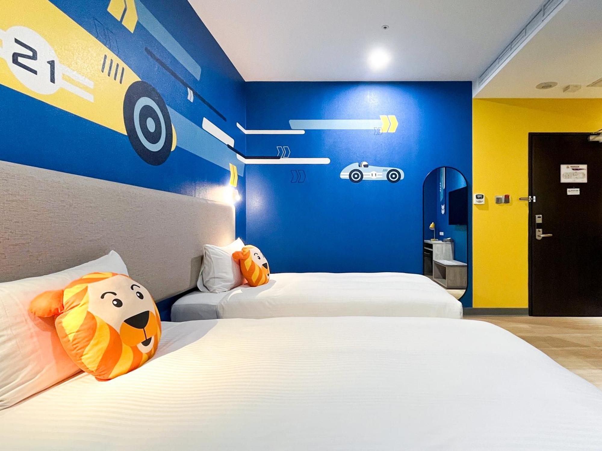 Holiday Garden Hotel Skm Park Гаосюн Экстерьер фото