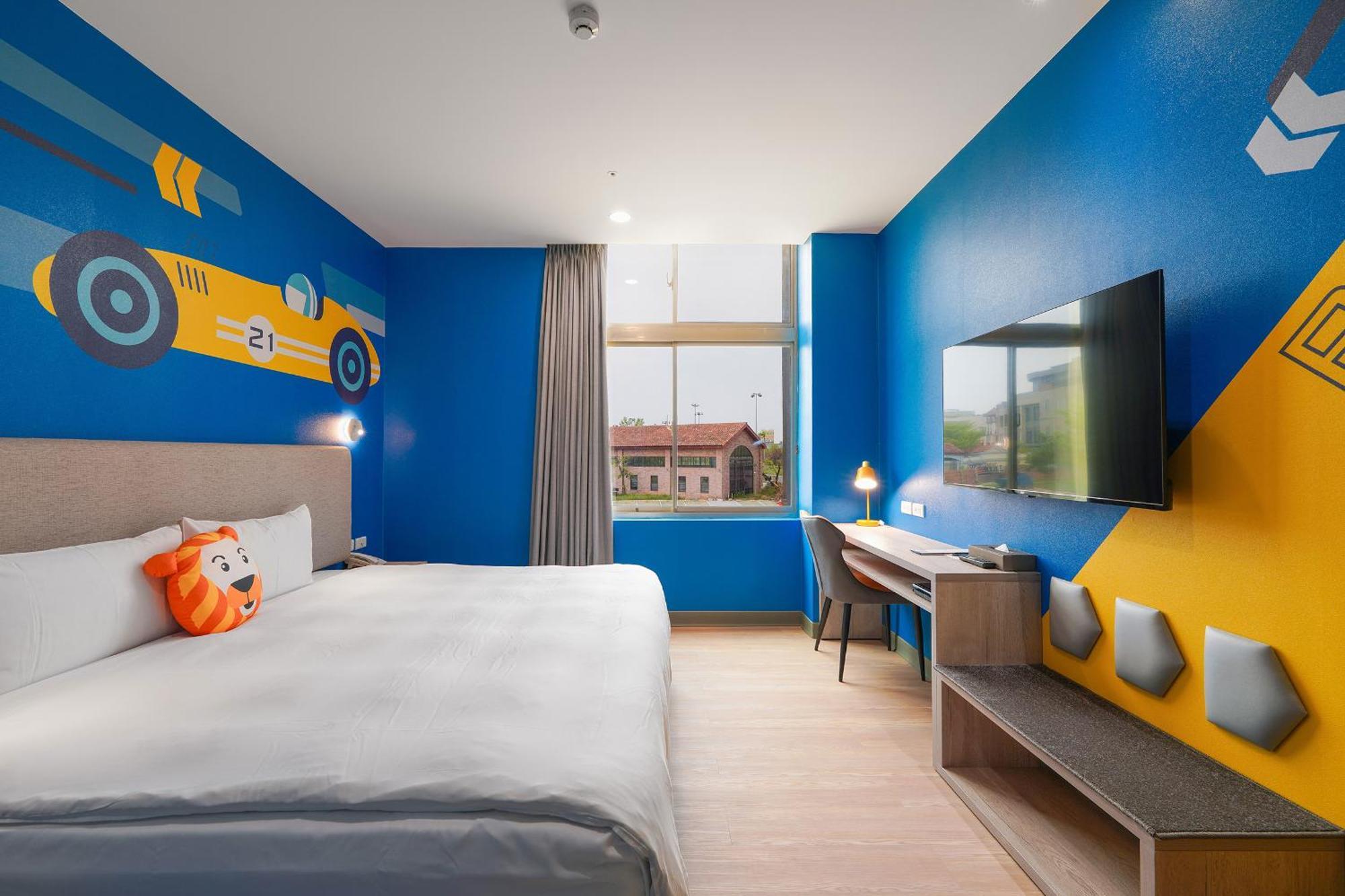 Holiday Garden Hotel Skm Park Гаосюн Экстерьер фото