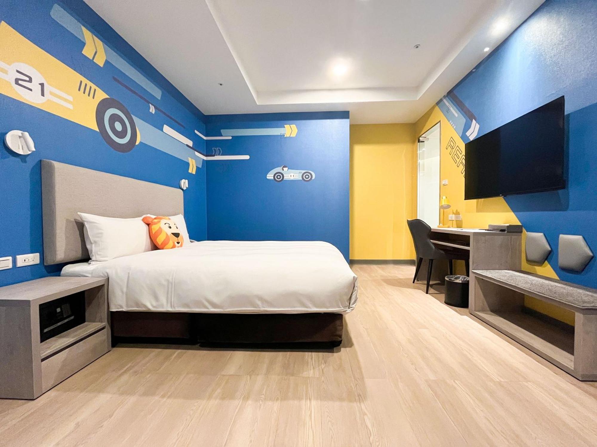Holiday Garden Hotel Skm Park Гаосюн Экстерьер фото